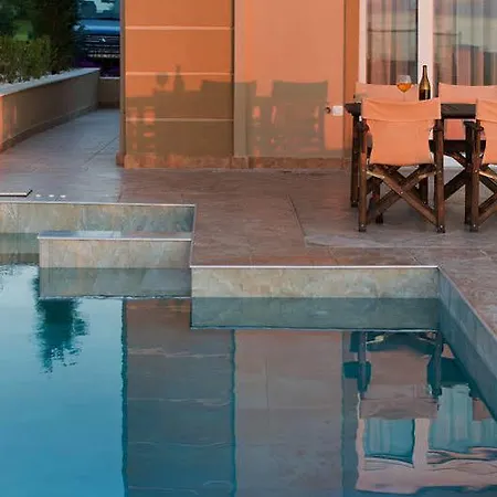 Sunny Villas *